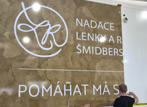 NADAČNÍ KAMION